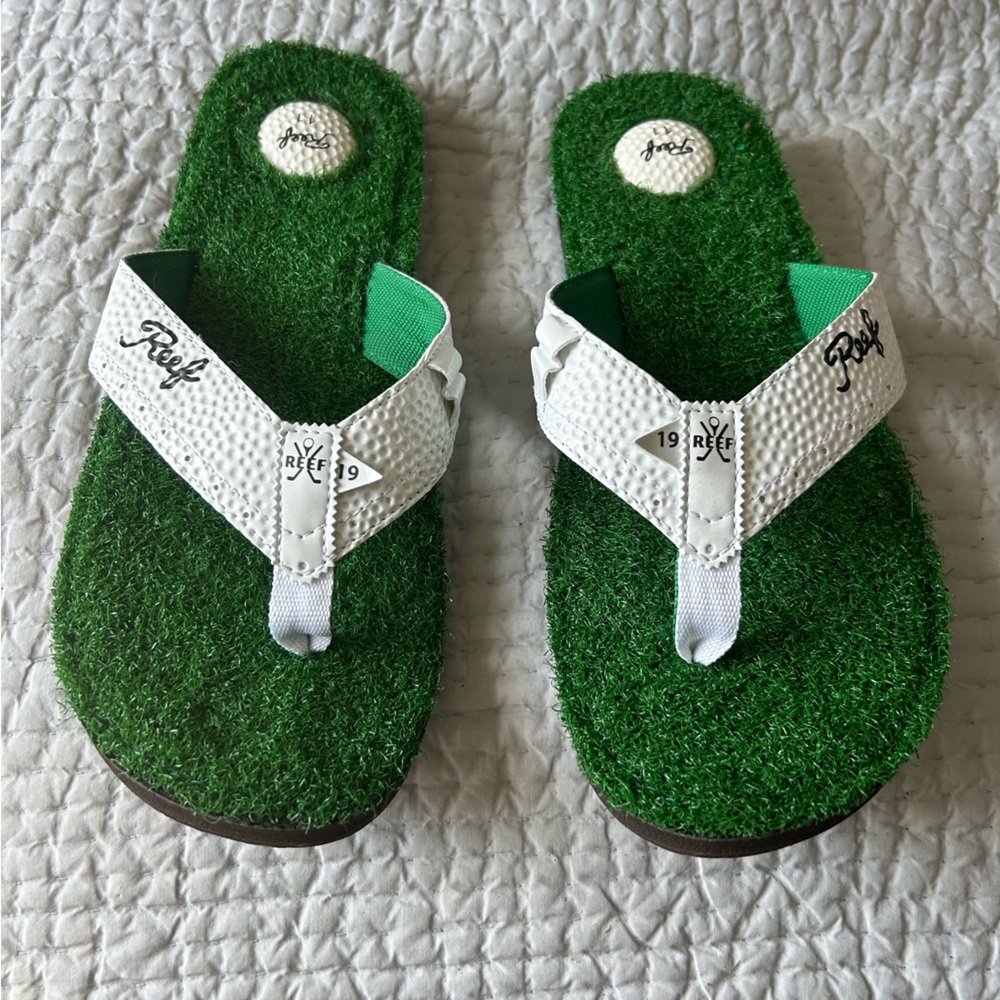 Reef Size 11 Golf Sandals